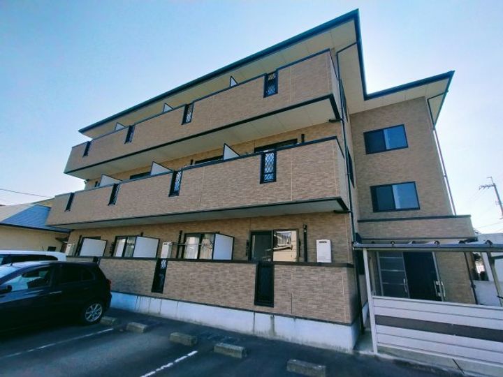 フォブール林町の外観