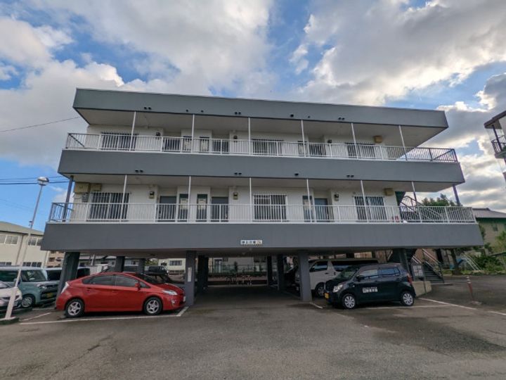 静岡県浜松市浜名区中瀬(マンション)の賃貸物件の外観