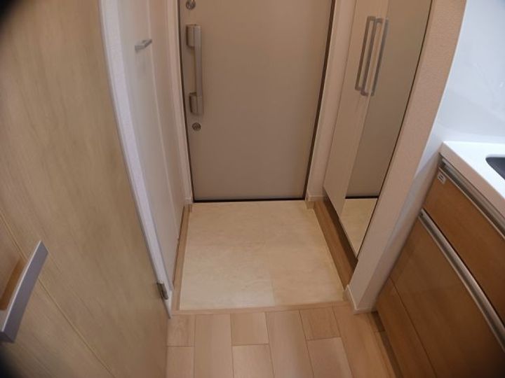 大阪府大阪狭山市半田2(アパート)の賃貸物件の玄関