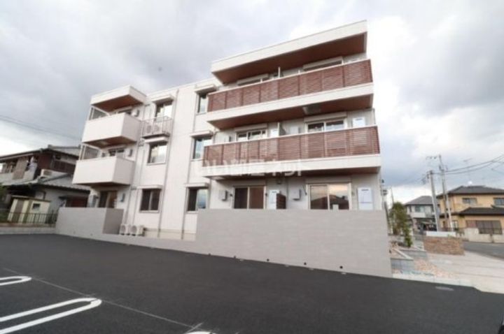 栃木県小山市東城南1(アパート)の賃貸物件の外観