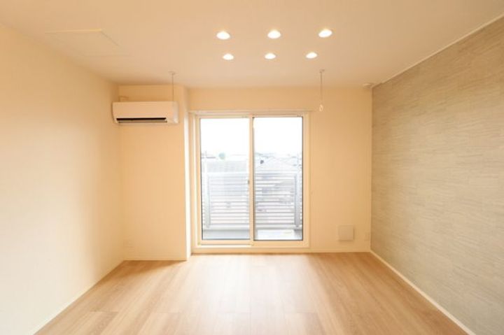 栃木県小山市東城南1(アパート)の賃貸物件の居間