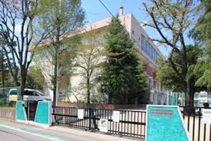 グリーンシティー五番館の周辺