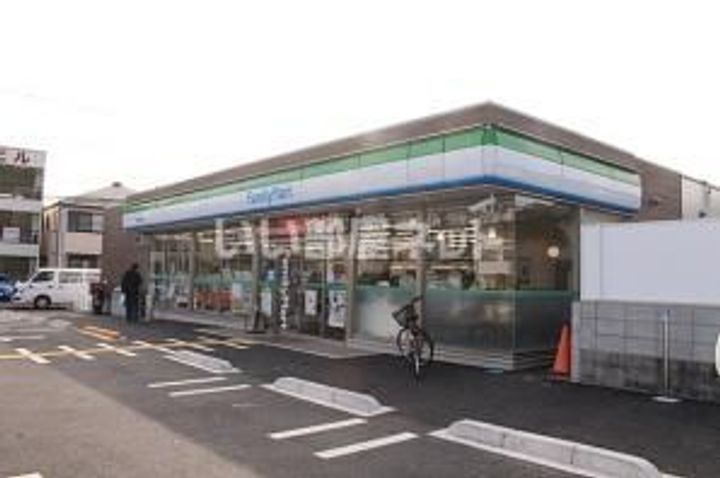 ルチル・IIの周辺