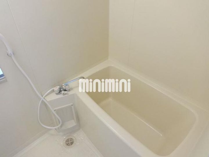 リヴィエール辰起の風呂