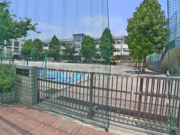 ラグゼナ平井ノースの周辺