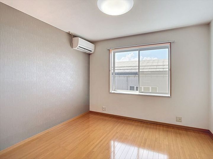 シャトレIIIの居間