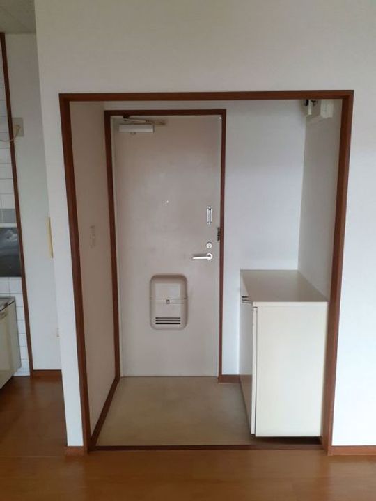 群馬県高崎市貝沢町(アパート)の賃貸物件の玄関