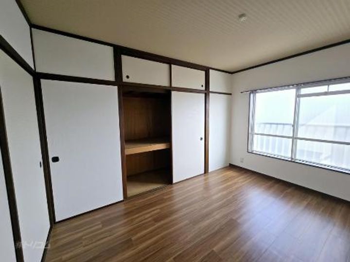 岡マンションの内装