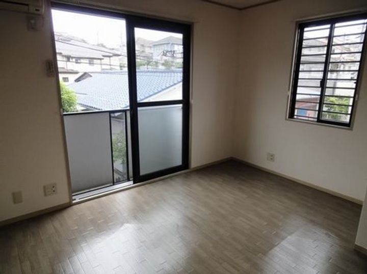 神奈川県横浜市栄区長沼町(アパート)の賃貸物件の居間