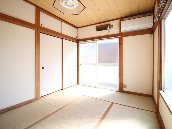 コーポ邦和の居間