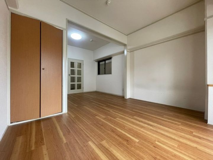 クライスタウの居間