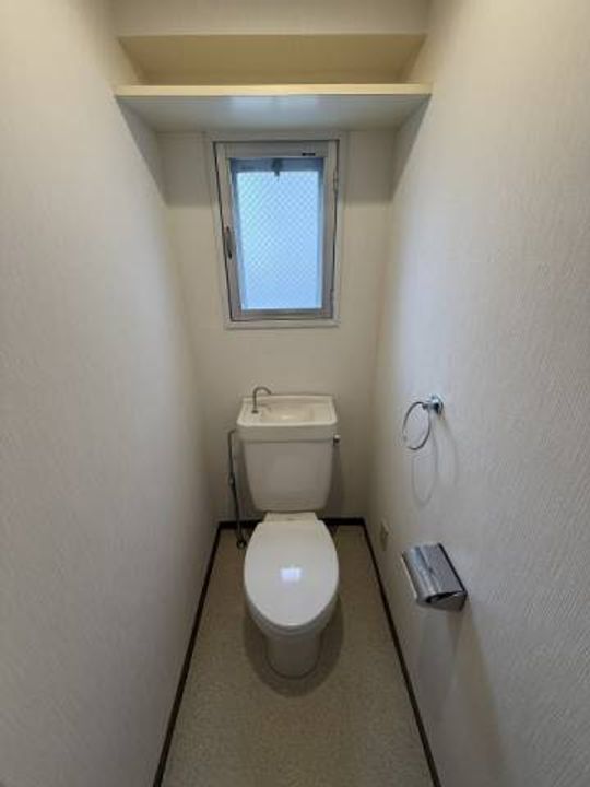 MMフジイの内装