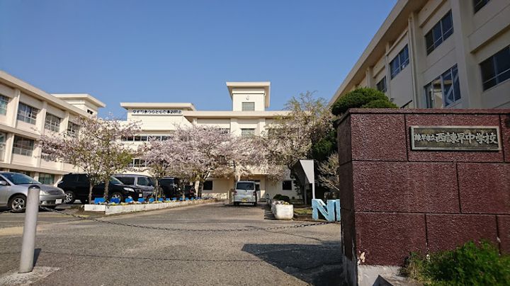 NIKIの周辺