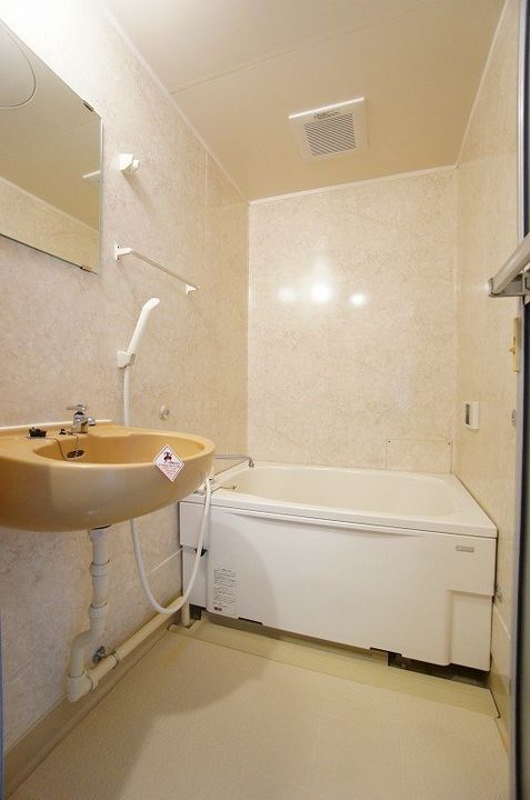 フレグランスBの風呂