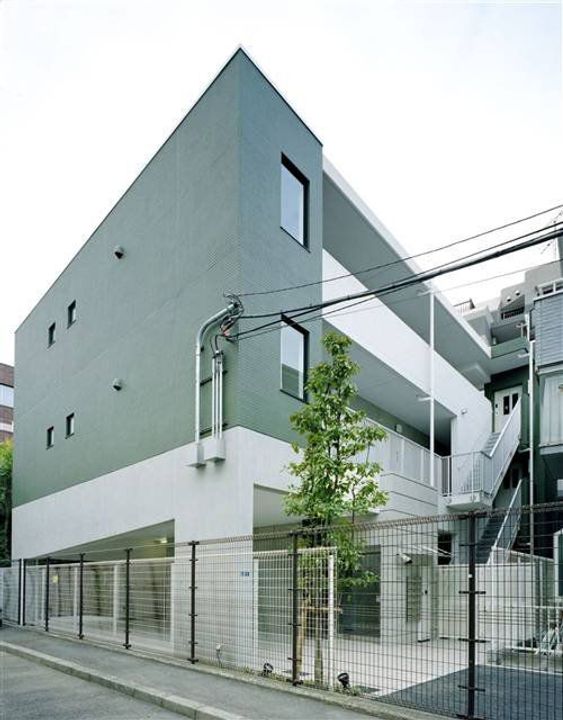 シャルム白金の外観