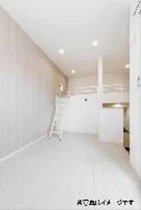 ボヌール花園町の居間