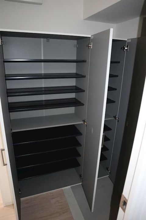 LUVIAS堺の玄関