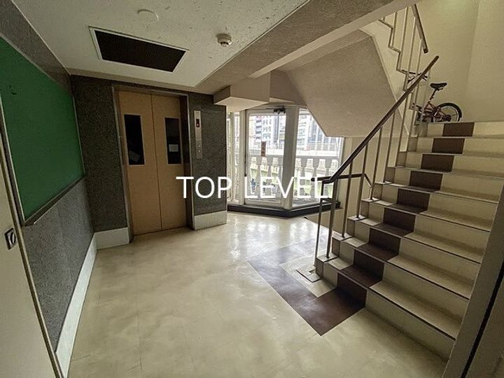 ロイヤル江坂の地図