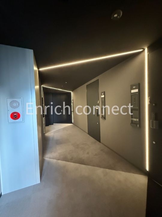 東京都中央区八丁堀3(マンション)の賃貸物件の玄関