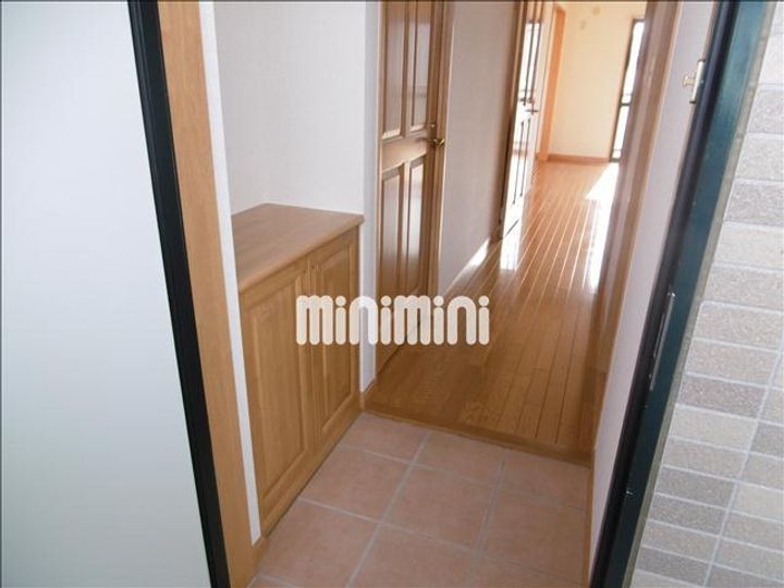 レステ ヴィラの玄関