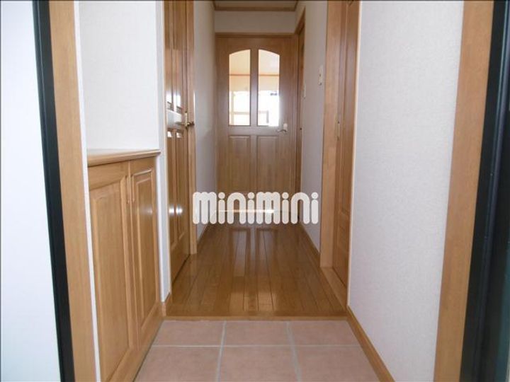 レステ ヴィラの玄関