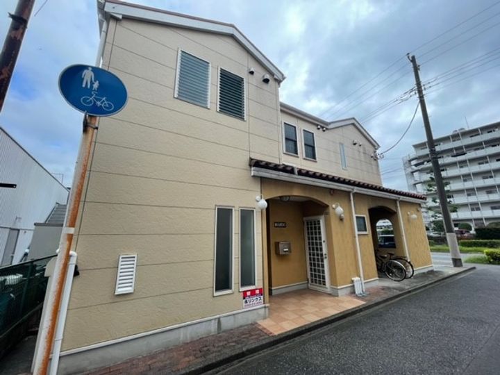 まえだDCの外観