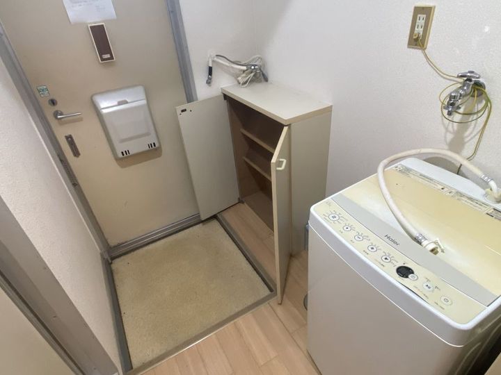 プレジールゆみの玄関