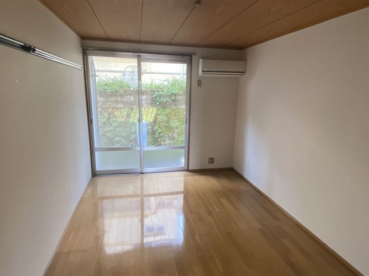 プレジールゆみの居間