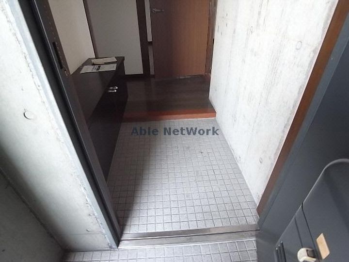 岐阜県岐阜市西荘1(アパート)の賃貸物件の玄関