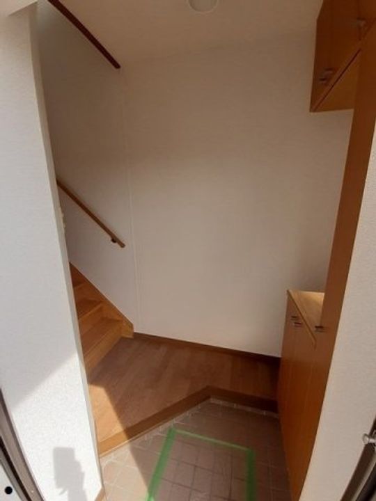 香川県観音寺市出作町(アパート)の賃貸物件の玄関