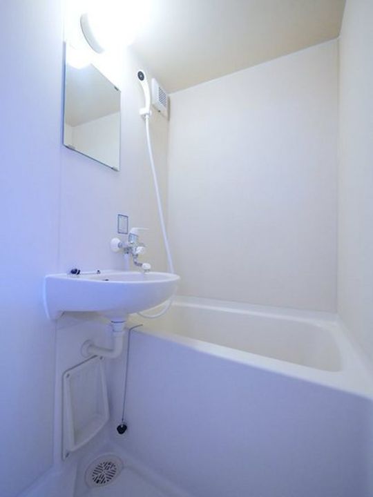 ミラドール今IIの風呂