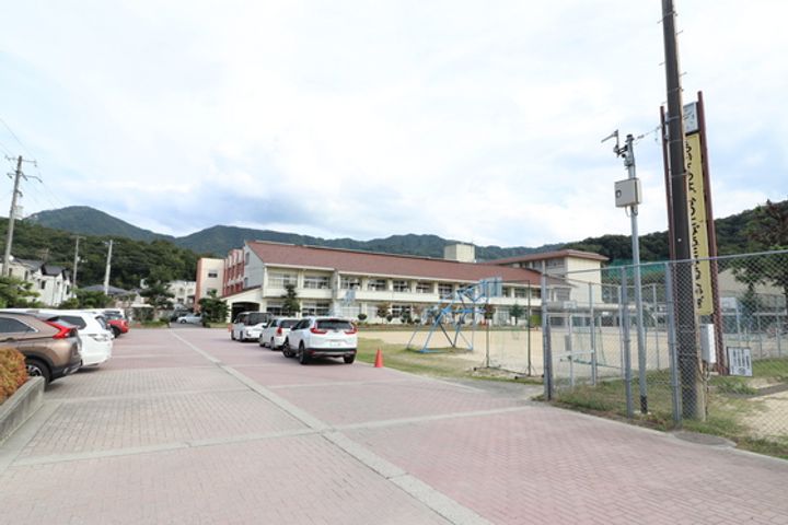 カーサ南堀川の周辺
