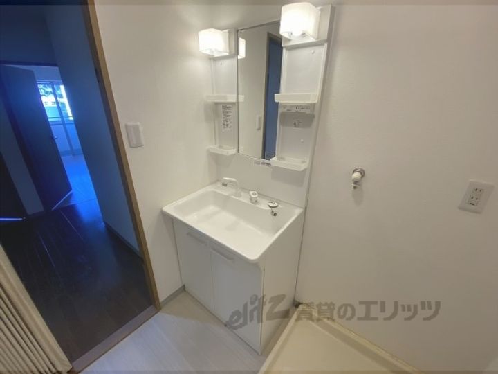 シャリマー五条の内装