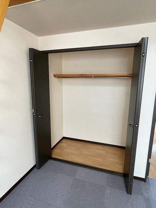 ヴェスタ山下の内装