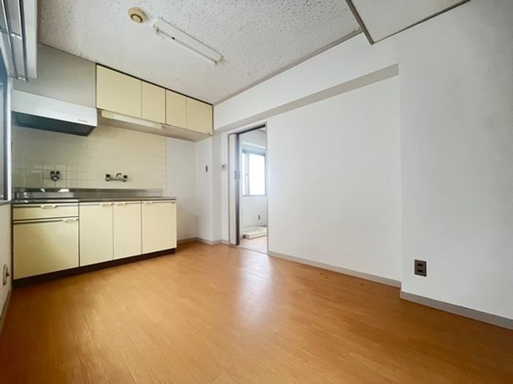 メゾン・ド・プチGの居間