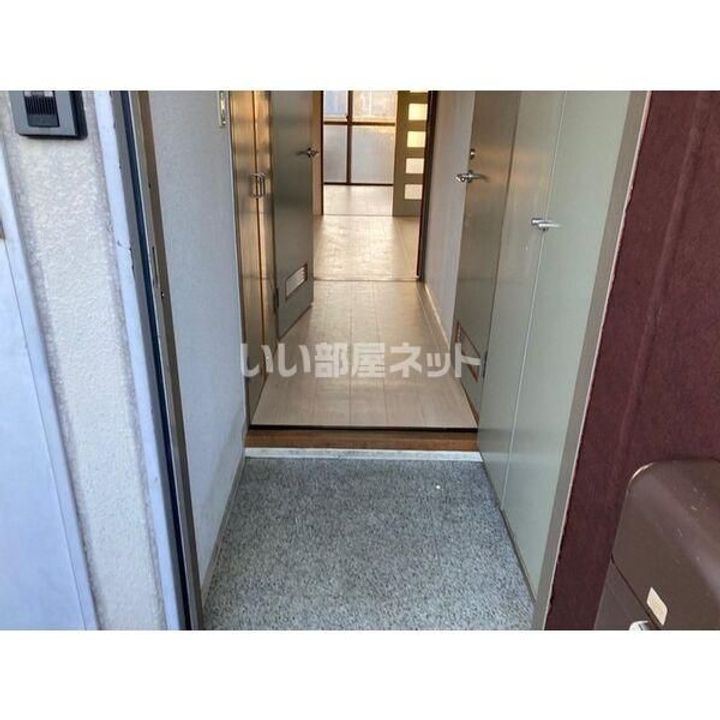 パセール青柳の玄関