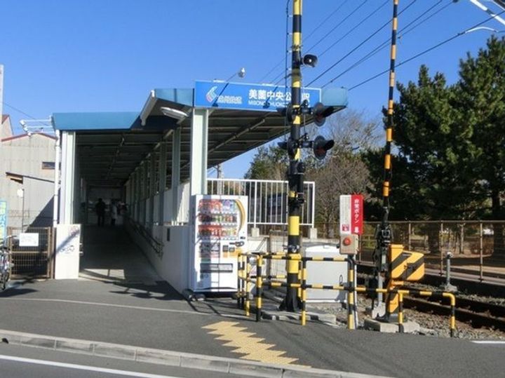 ミッテル シュトラーセの周辺