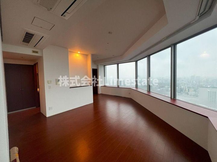 ブリリアタワー東京の居間