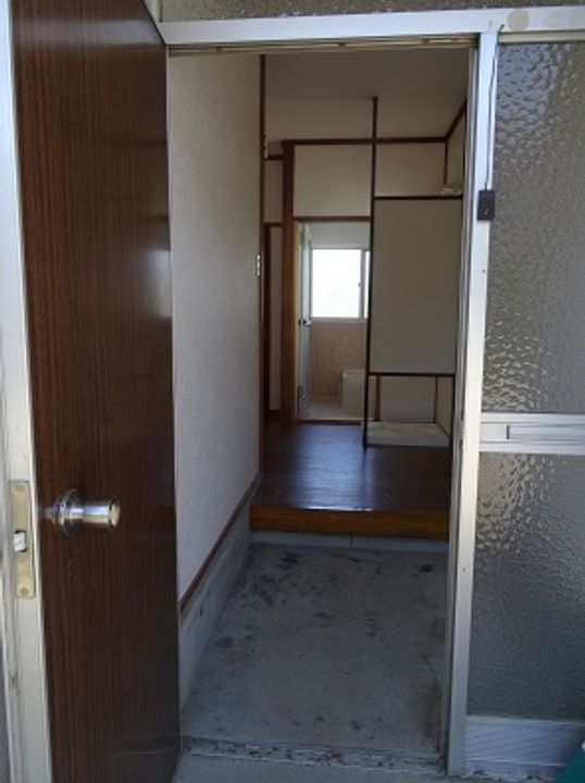 長野県千曲市大字戸倉(一戸建)の賃貸物件の玄関