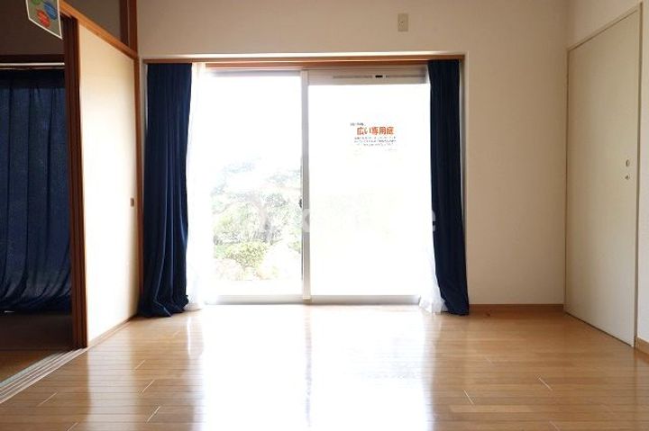 高知県高知市青柳町(マンション)の賃貸物件の居間