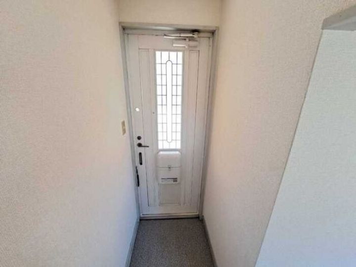 群馬県高崎市藤塚町(アパート)の賃貸物件の玄関