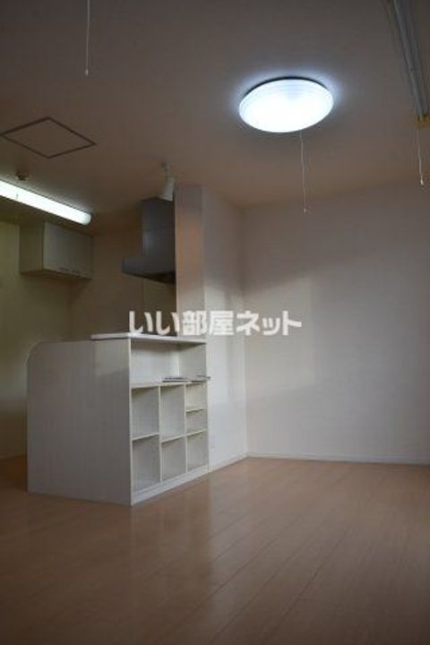 新潟県加茂市高須町1(アパート)の賃貸物件の居間