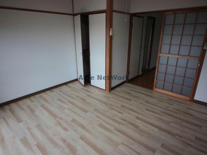 宮崎県都城市祝吉1(マンション)の賃貸物件の居間