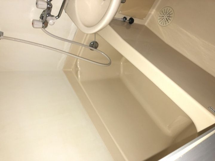 芸短コーポの風呂