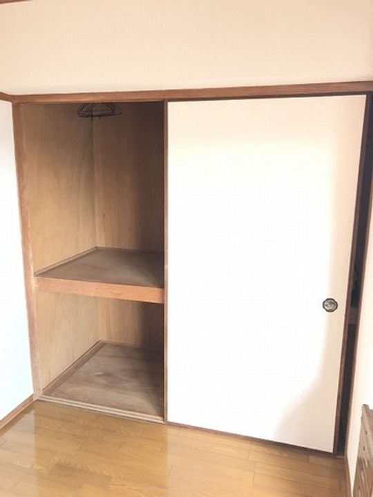 芸短コーポの内装