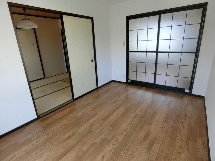 シャルム西脇の内装