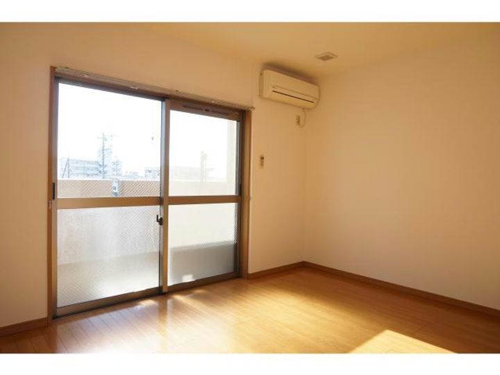 サンファーストの居間