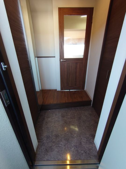 静岡県浜松市中央区有玉北町(マンション)の賃貸物件の玄関