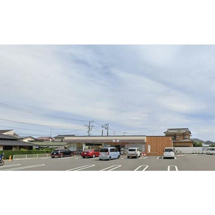 アメージングエステートの周辺