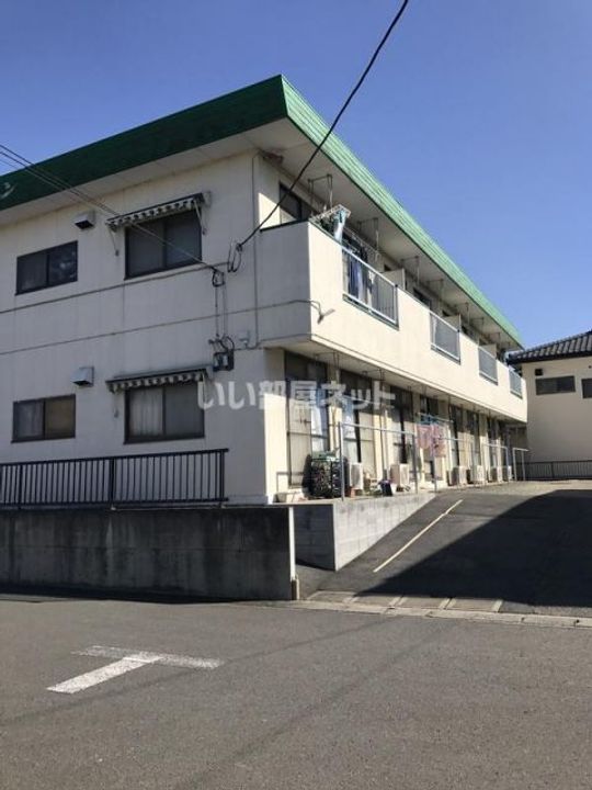 中島マンションの玄関